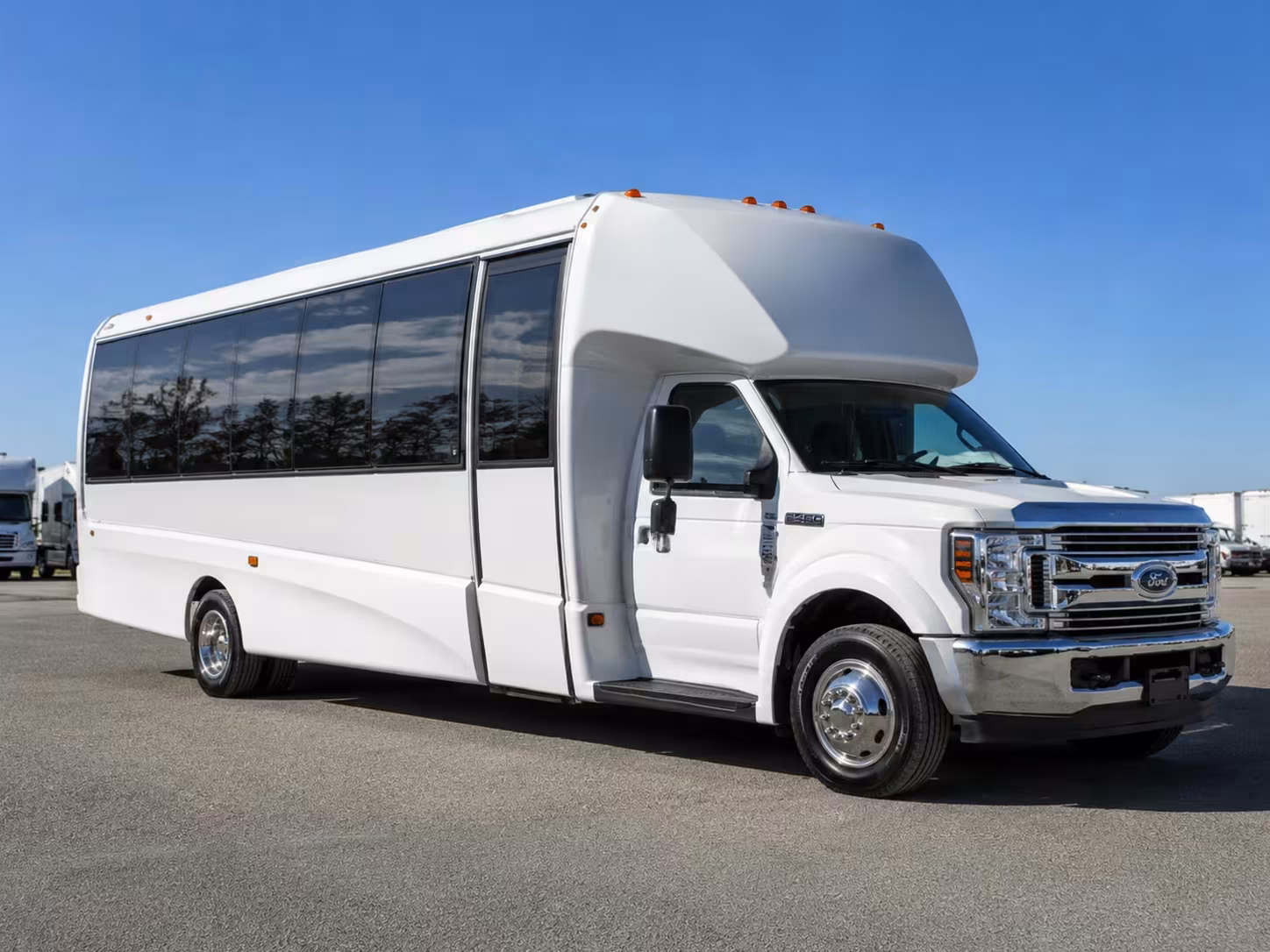 15 passenger minibus